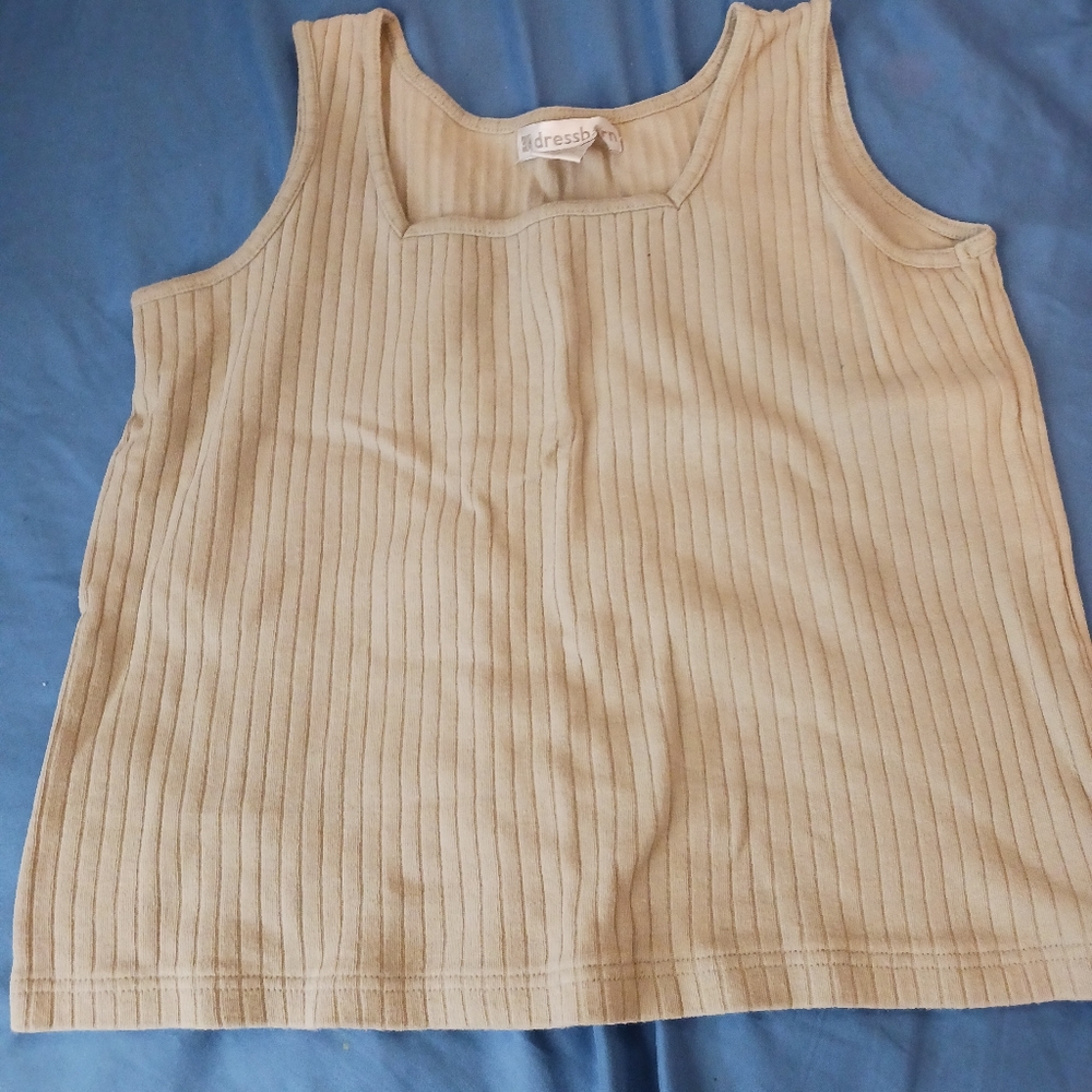 A Dressbarn green cargo tank top in a size M